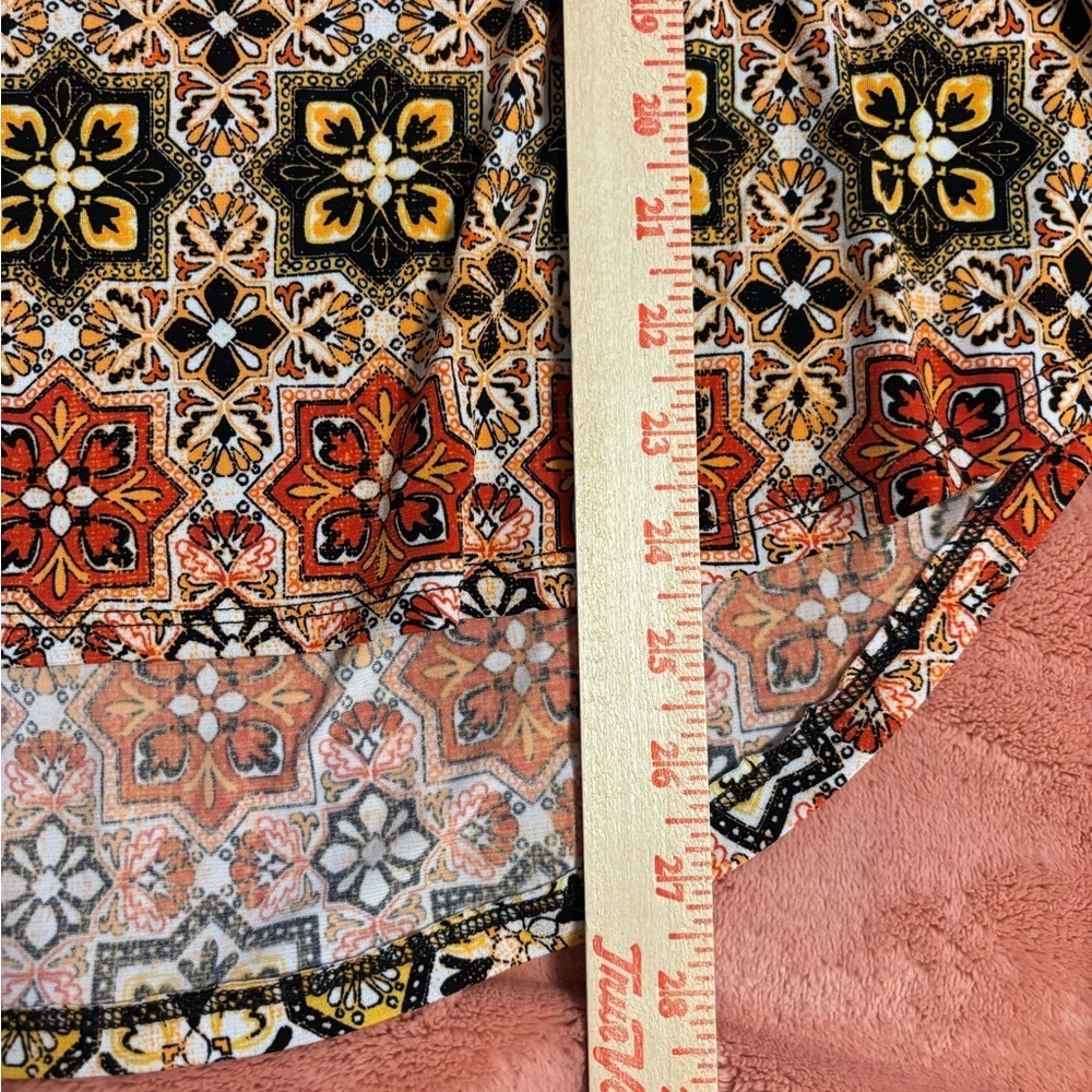 Roz & Ali Vibrant Geometric Blouse - Picture 5 of 8